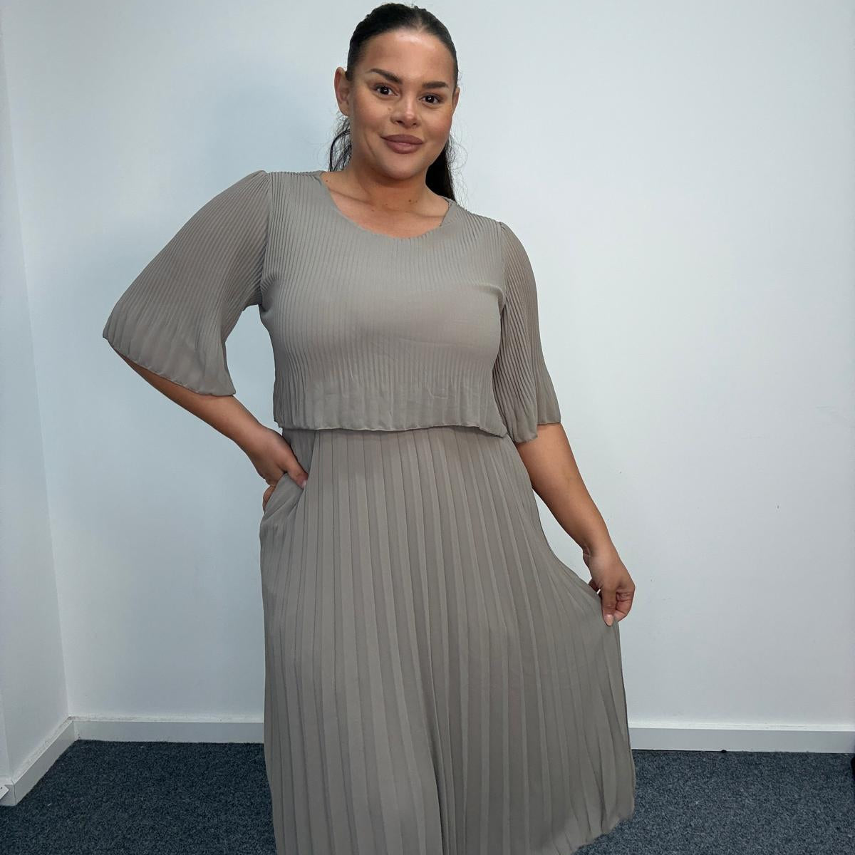 Plus Size Pleated Midi Dress with Angel Sleeves