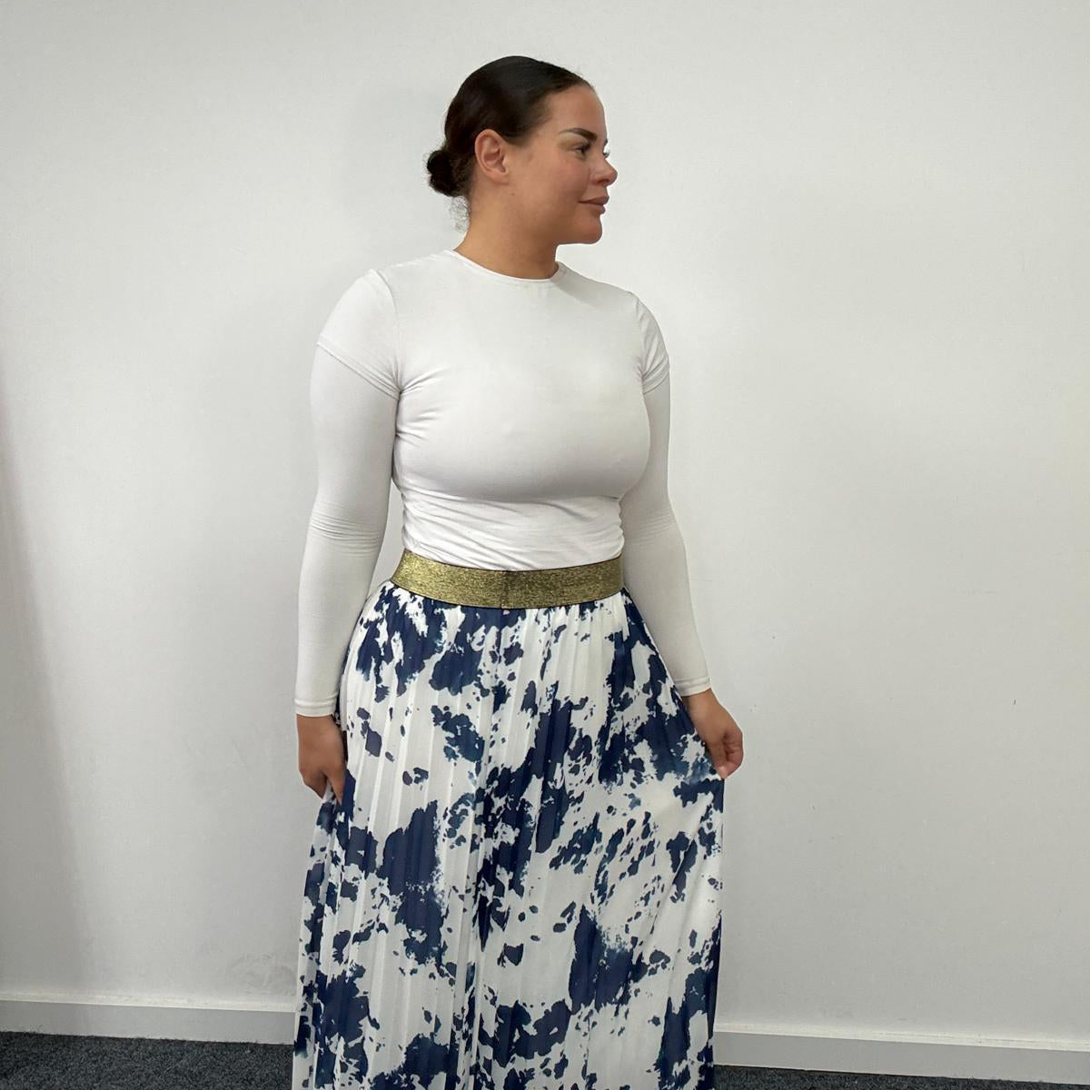 Plus Size Abstract Print Pleated Midi Skirt with Elastic Waist